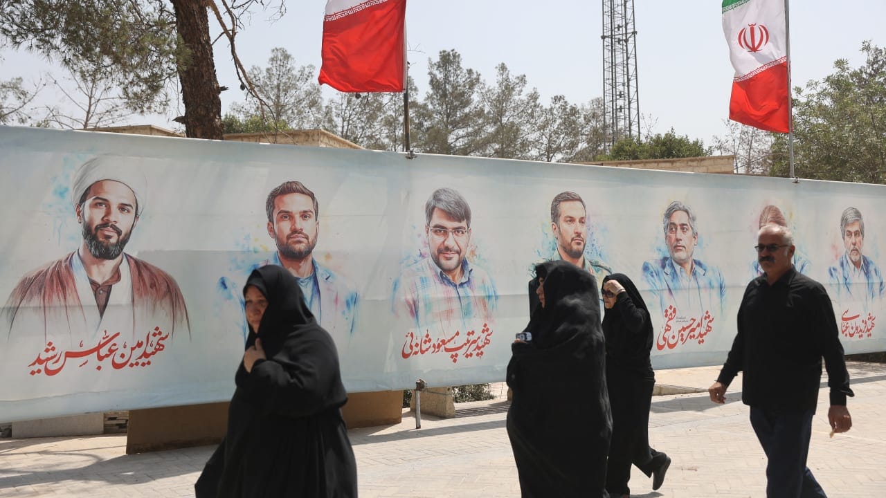 إيران تتوقف عن الرد بعد عقوبات E-3