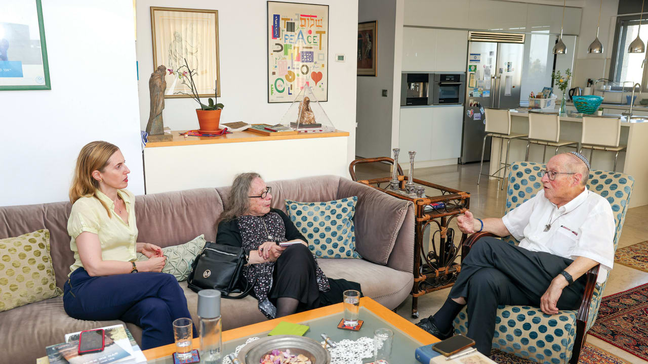 إيلياكيم روبينشتاين: لا يوجد ما يمنع طلاب التوراة من الخدمة في الجيش الإسرائيلي