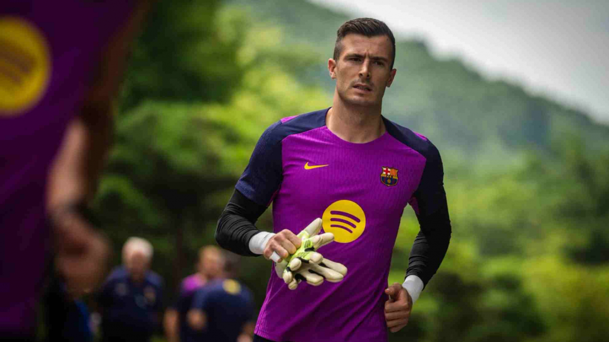 برشلونة يقترب من خروج إنيكي بينيا، وأوريول روميو وهيكتور فورت بلا وجهة