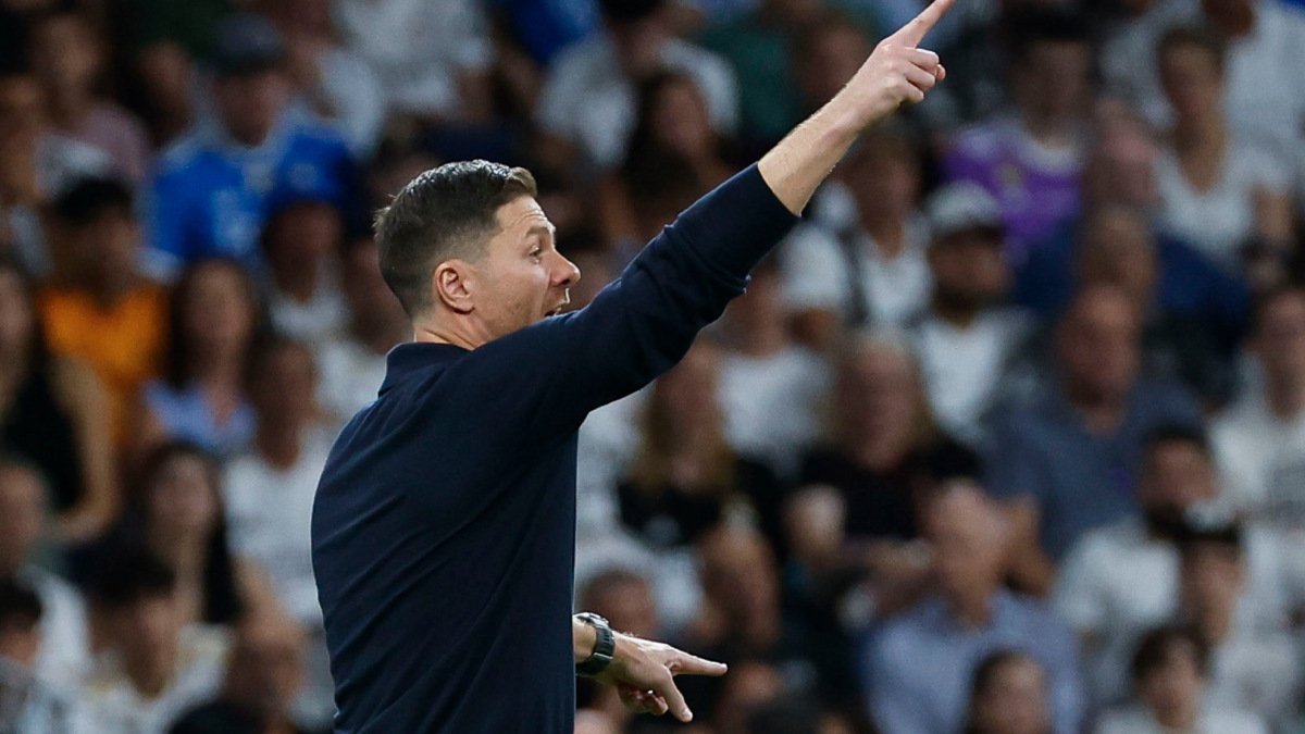 تشابي ألونسو: “يجب أن نتحسن في استخدام VAR”