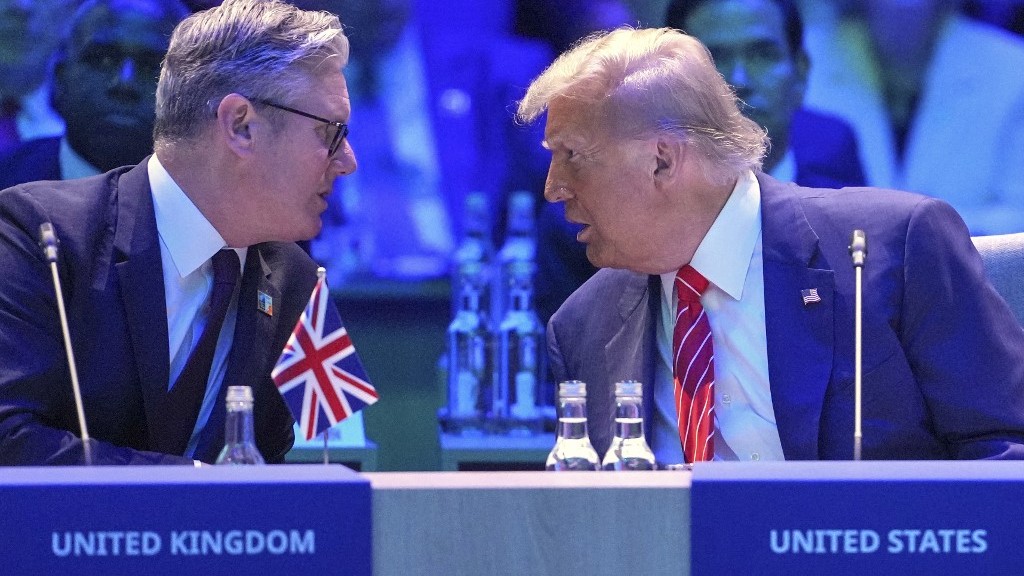 إميلي ثورنبرغ: ستارمر لديه فرصة ذهبية للتأثير على ترامب بشأن غزة