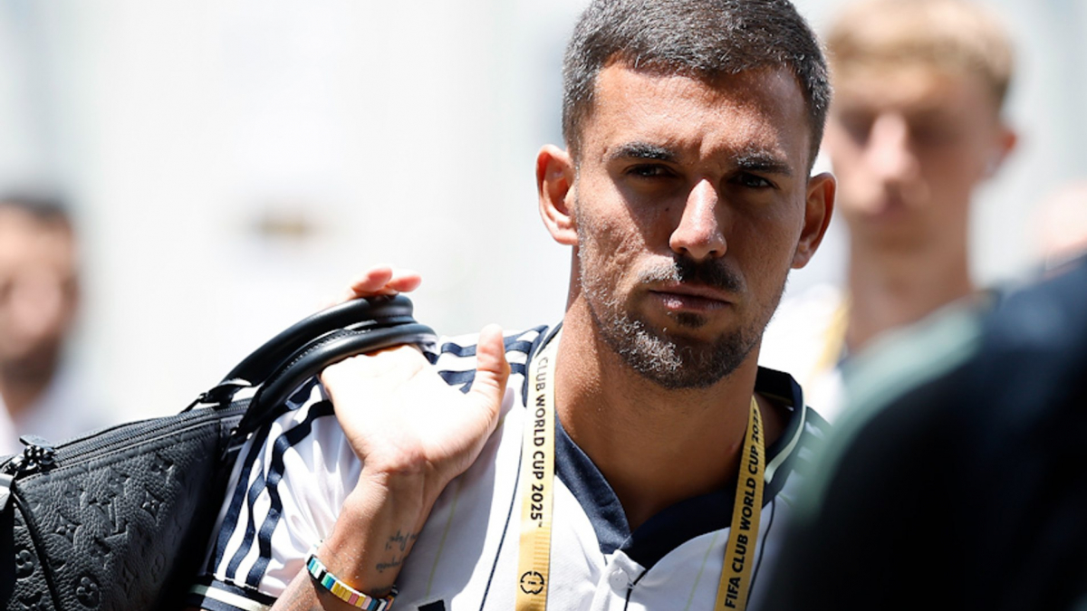 مارسيليا ينسحب من صفقة سيبالوس بعد طلبه للتفكير