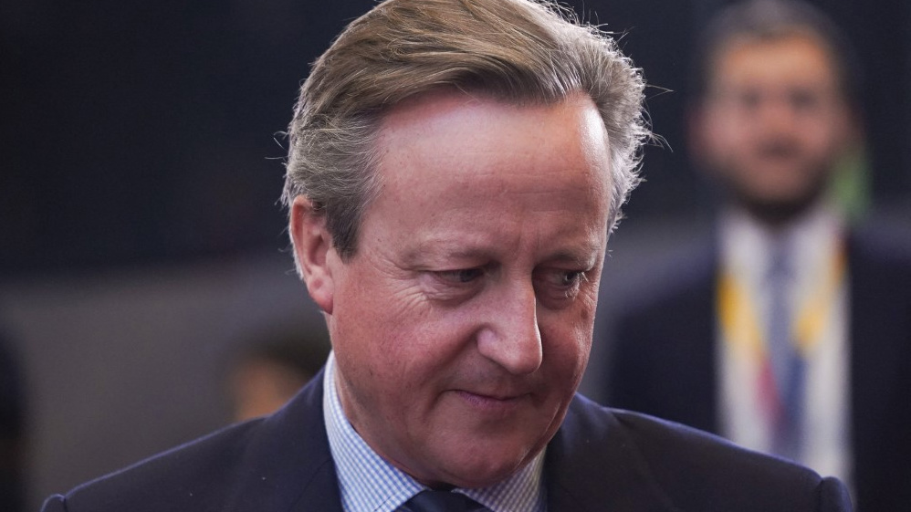 ديفيد كاميرون يهدد المحكمة الجنائية الدولية ويشوه سمعة بريطانيا