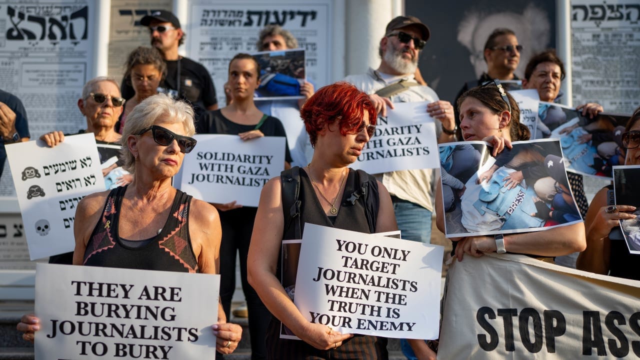 مئات وسائل الإعلام العالمية تتوقف عن العمل احتجاجاً على العدوان على غزة
