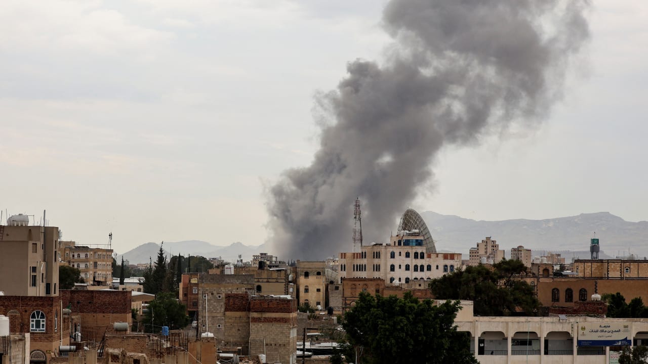 الجيش الإسرائيلي يشن غارات على أهداف حوثية في صنعاء