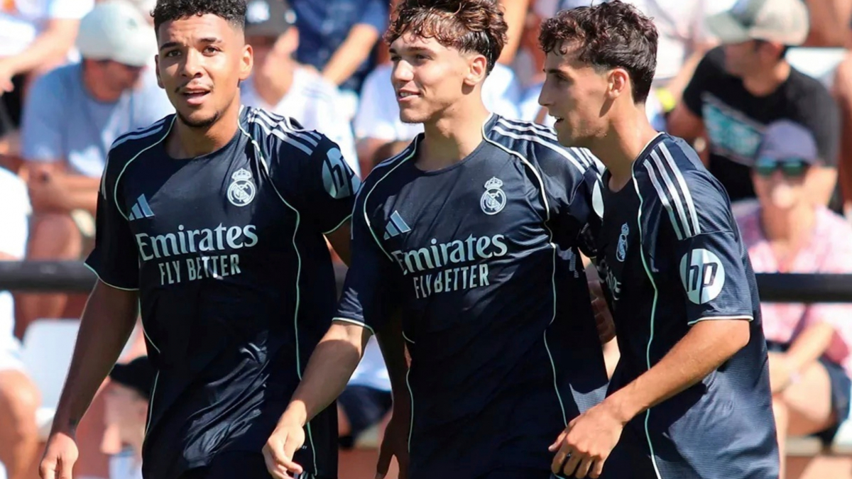 Thiago Pitarch يبتعد عن الملاعب منذ أكثر من أسبوعين رغم ترقبه في الفريق الأول لريال مدريد