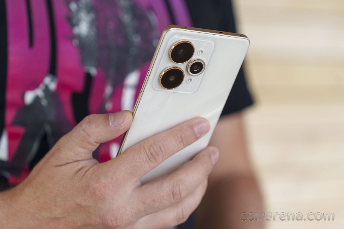 ريلمي 15 لايت 5G على الطريق، إليك مواصفاته المسربة