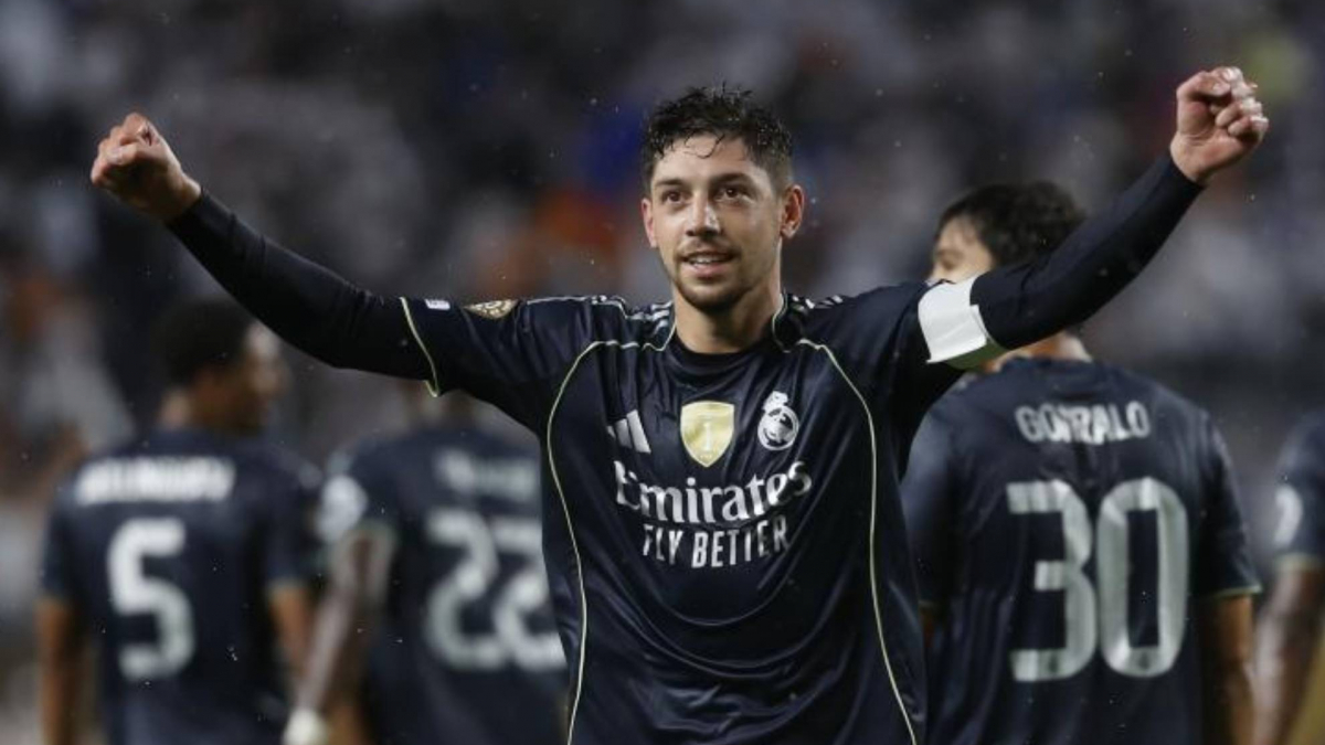 فيديريكو فالديفيرد ينفي رفضه اللعب ويؤكد تفانيه مع ريال مدريد