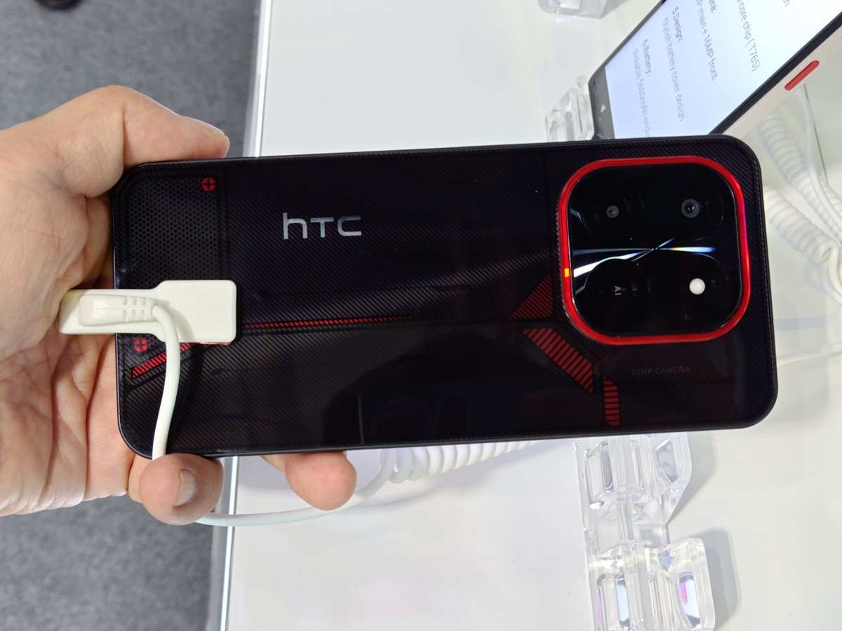هاتف ألعاب HTC، سلسلة Wildfire الجديدة تُعرض في GITEX 2025